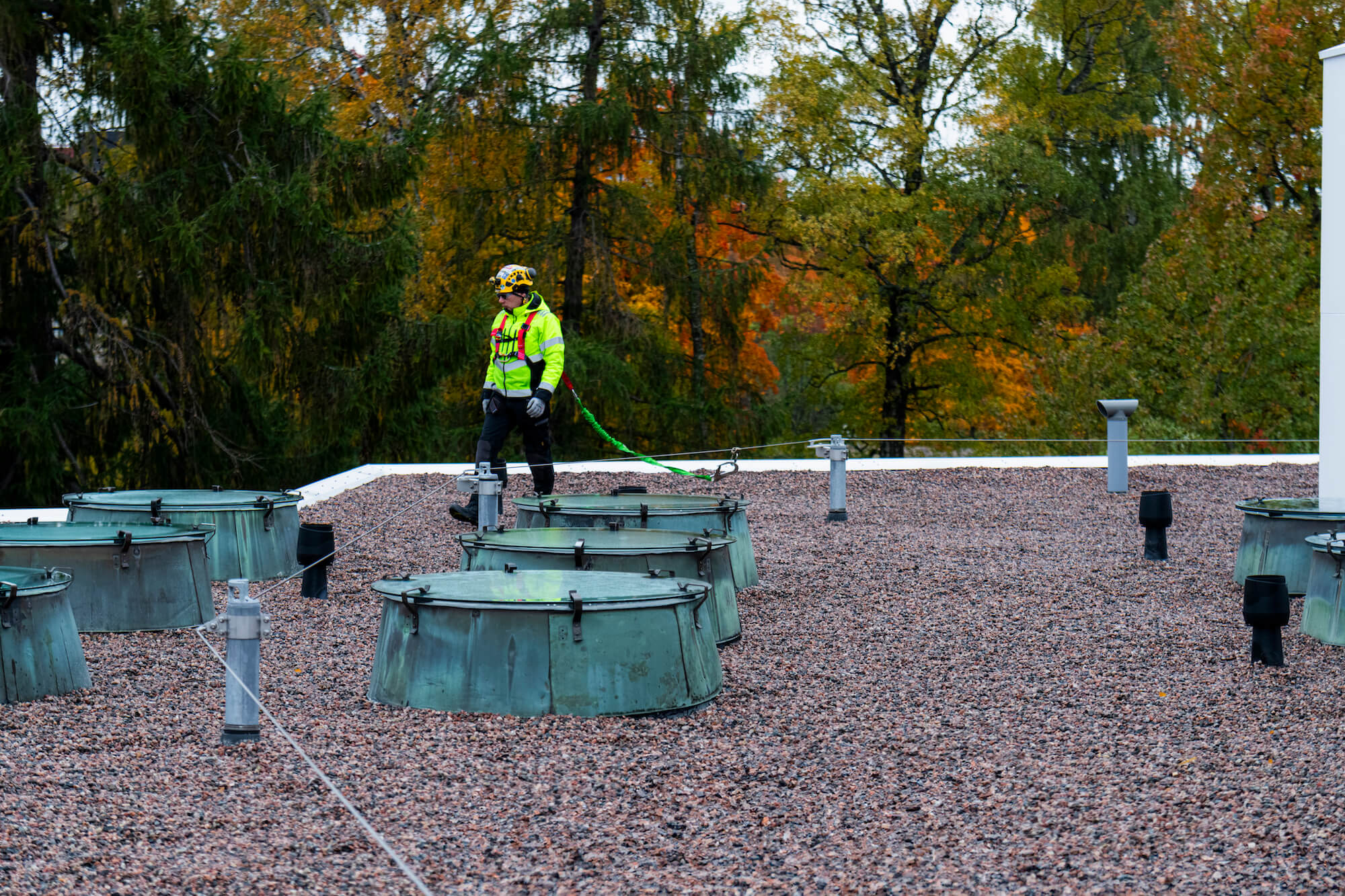 Putoamissuojaus loiva katto