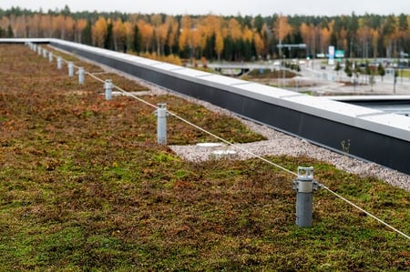 Kauppakeskuksen putoamissuojaus