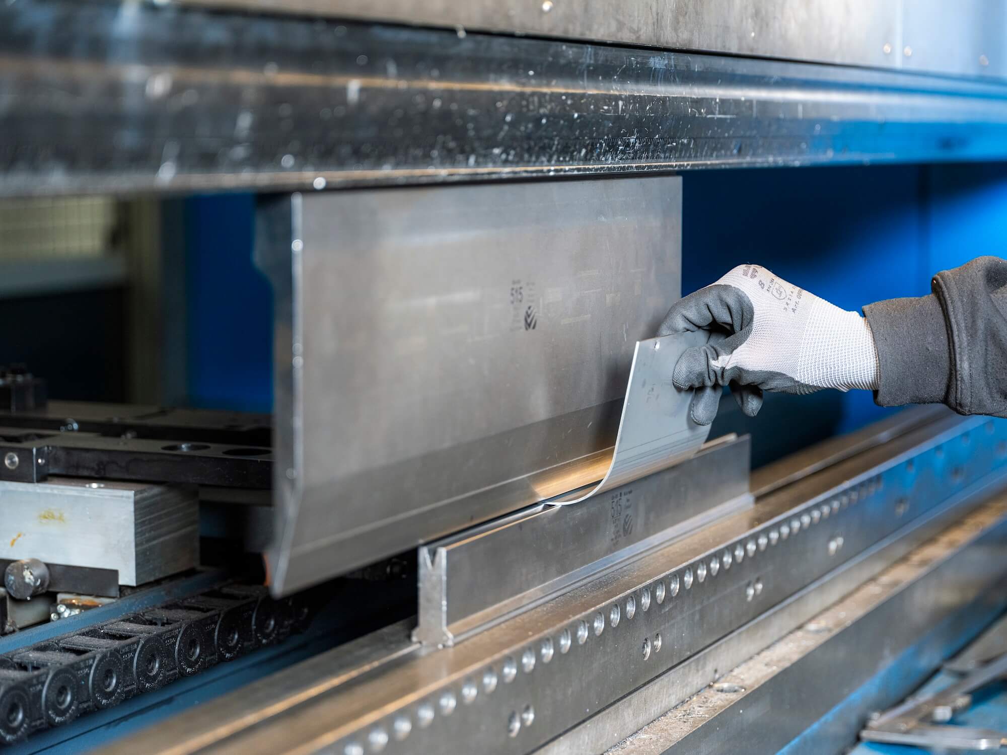 Peltitarvike särmäys